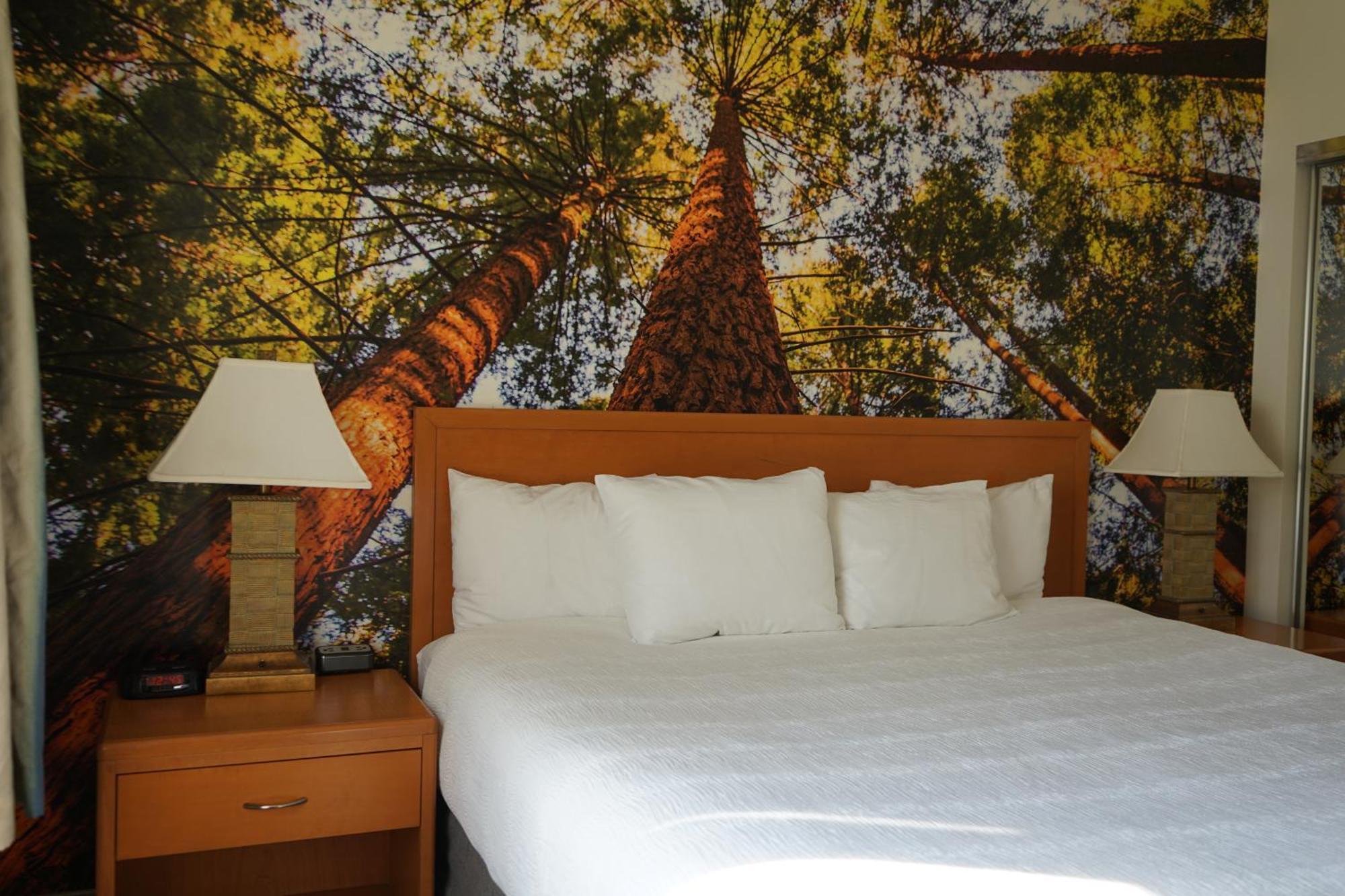Inn Comfort Lemoore 2*